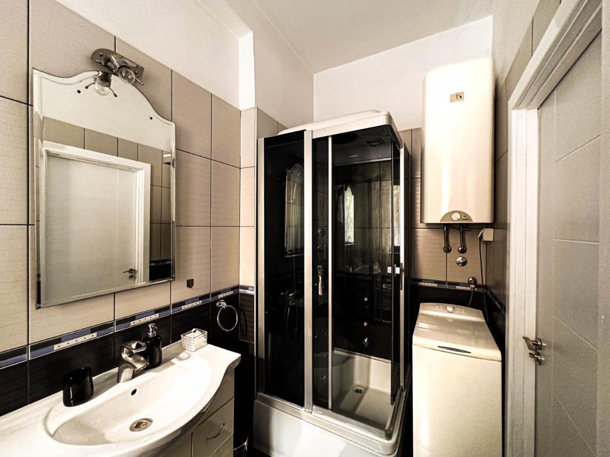 Insta-Apt Old Town Central Park Renovated Belgrado Exterior foto